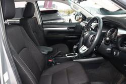 2021 Toyota Hilux SR5