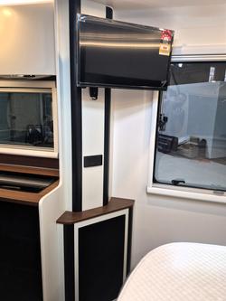 2026 On The Move Traxx 6.6