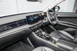 2026 MG HS Hybrid+ Essence