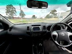 2013 Toyota Hilux SR KUN26R MY12 4X4 Glacier White