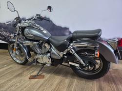 2013 Suzuki VL250 (LC250 INTRUDER) SILVER
