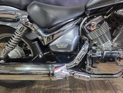 2013 Suzuki VL250 (LC250 INTRUDER) SILVER