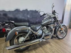 2013 Suzuki VL250 (LC250 INTRUDER) SILVER