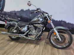 2013 Suzuki VL250 (LC250 INTRUDER) SILVER