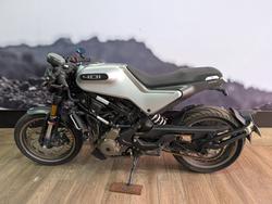 2021 HUSQVARNA VITPILEN 401 GREY