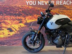 2026 Triumph Trident 660 Trident White