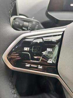 2025 Volkswagen ID.4 Pro