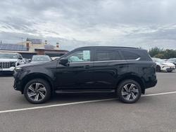 2025 Isuzu MU-X LS-T MY25.5 4X4 Dual Range Basalt Black