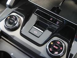 2025 LDV D90 Executive