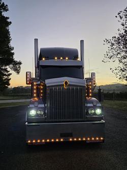 2019 Kenworth T610sar SAR