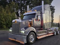 2019 Kenworth T610sar SAR