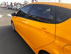2015 Hyundai Accent Active
