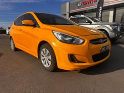 2015 Hyundai Accent Active
