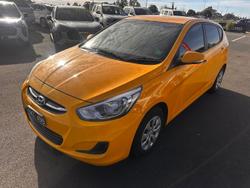 2015 Hyundai Accent Active