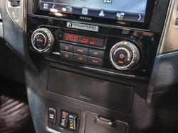 2020 Mitsubishi Pajero GLS