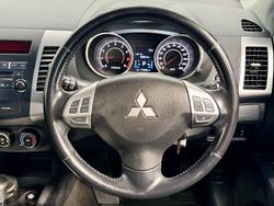 2010 Mitsubishi Outlander LS ZH MY10 4X4 On Demand Red