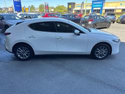 2025 Mazda 3 G20 Pure