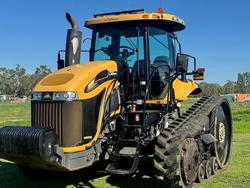 0 Challenger 765D Yellow