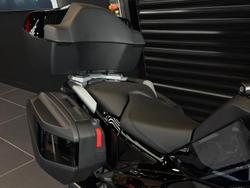2025 BMW R 1300 RT Triple Black