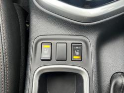 2024 Nissan Navara ST-X