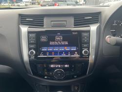 2024 Nissan Navara ST-X