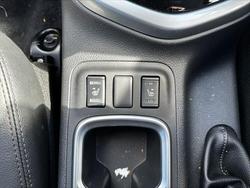 2024 Nissan Navara ST-X