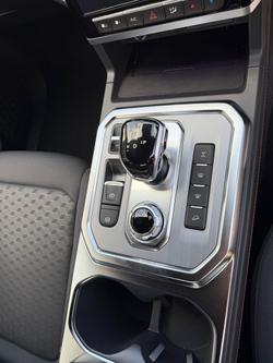 2026 JAC T9 Tradepro