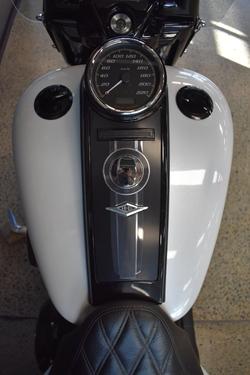 2024 HARLEY-DAVIDSON FLHRXS ROAD KING SPECIAL