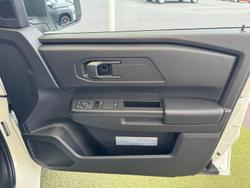 2025 Mitsubishi Triton GLX