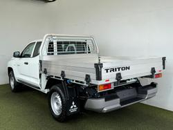 2025 Mitsubishi Triton GLX