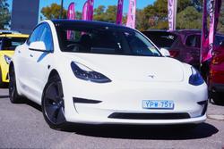 2022 Tesla Model 3 Rear-Wheel Drive