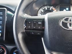 2022 Toyota Hilux SR