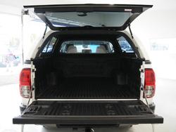 2022 Toyota Hilux SR