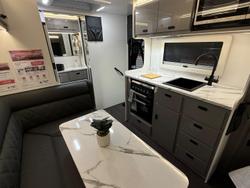 2026 JB Caravans 17'10 Dirt Road Xtreme Rd