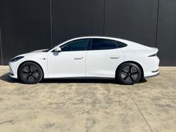 2025 MG IM5 Premium