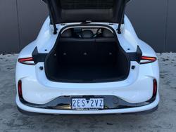 2025 MG IM5 Premium