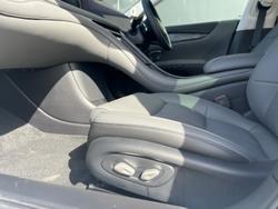 2025 MG IM5 Premium