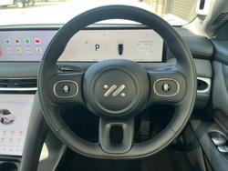 2025 MG IM5 Premium