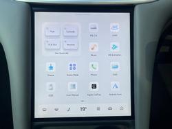 2025 MG IM5 Premium