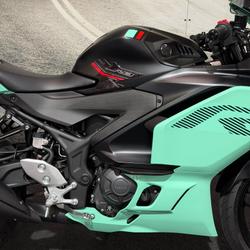 2025 Yamaha YZF-R3 Green