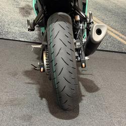 2025 Yamaha YZF-R3 Green