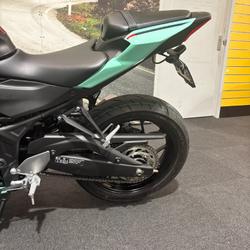 2025 Yamaha YZF-R3 Green