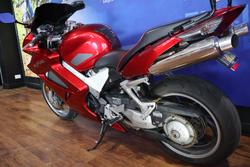 2006 Honda VFR800F (VFR800Fi) Red