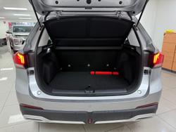 2025 MG ZS Essence ZS32 MY25.5 Sloane Silver