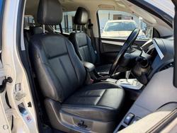 2016 Isuzu MU-X LS-T