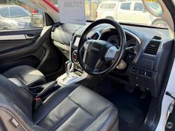 2016 Isuzu MU-X LS-T