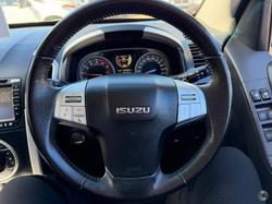 2016 Isuzu MU-X LS-T