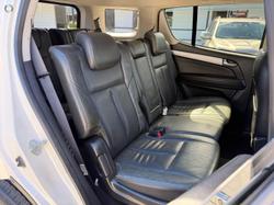 2016 Isuzu MU-X LS-T
