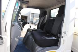 2010 Isuzu N Series NNR 200 WHITE