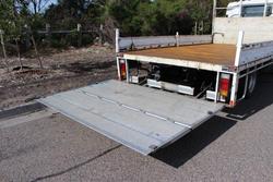 2010 Isuzu N Series NNR 200 WHITE